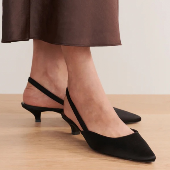 Jenni Kayne Shoes - JENNI KAYNE Chic Black Satin Kitten Heel Sandals Sz 39 NEW $475!!
